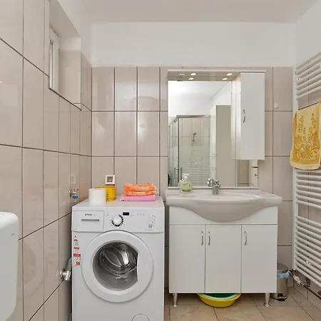 2141 Apartment